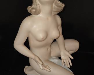 Wallendorf Porcelain Figurine of a Reclining Nude Woman