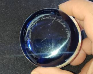 Daniel Salazar Lumberg studios "Swan" Glass Paperweight