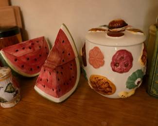 Cannisters