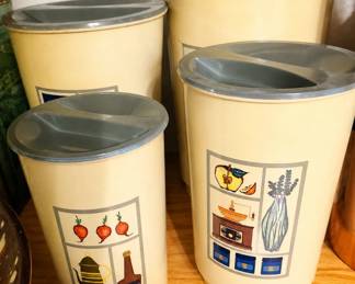 Vtg Design Award Stackable Plastic Canister Set Retro 70s Set Of 4 w lids