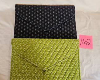 Item #162 Vera Bradley Organzier $30