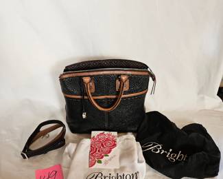 Item #149 Brighton Purse w two Brighton cloth bags? $35
