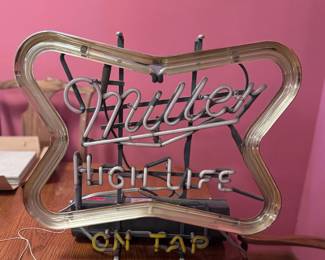 1980’s neon sigh that works perfect 