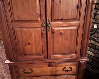 Solid wood TV cabinet 