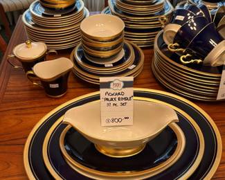 Pickard "Palace Royale" 37 pc Set 