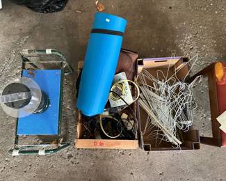Hangers, Exercise Mat 