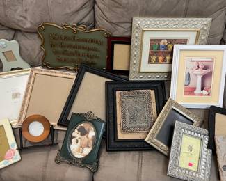 So many frames. Lots of sizes