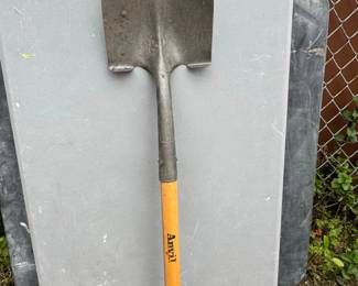 Anvil Round Point Shovel