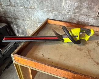 Ryobi Cordless Hedge Trimmer