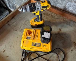 DeWalt DC XRP V Cordless Hammer Drill with Dual Port Charger