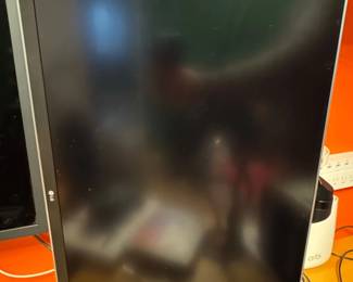 LG MPVQP inch IPS LED Monitor