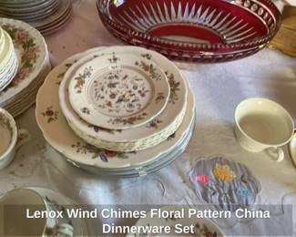 Lenox Wind Chimes Floral Pattern China Dinnerware Set