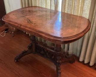 Victorian Burl Walnut Side Table