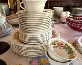 Wedgwood Wildbriar Pattern China Set