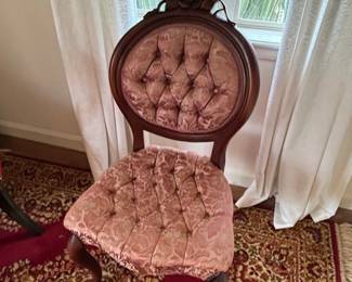 Victorian Balloon Back Tufted Accent Chair