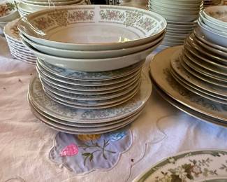 Crescent China Roxbury Dinnerware Set