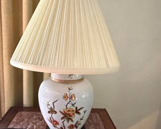 Vintage Chinoiserie Ginger Jar Table Lamp with Floral Motif