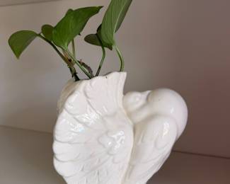 Dove planter