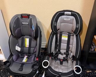 Child car seats Graco