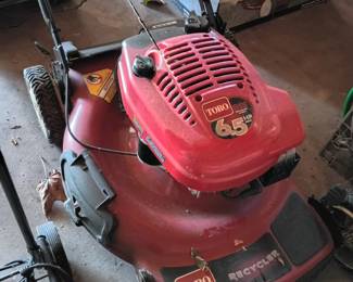 Toro 6.5 lawnmower self propelled 