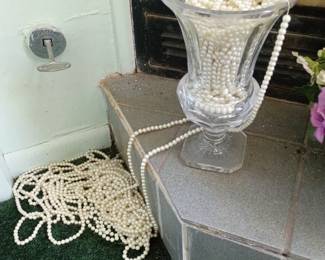 String of faux pearls 