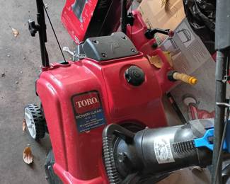 Toro snow blower , elect start