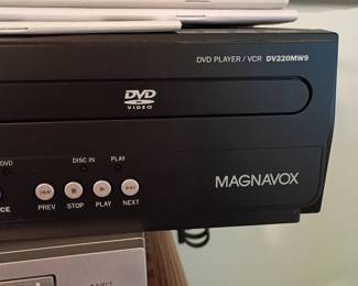 DVD VCR  Magnavox 