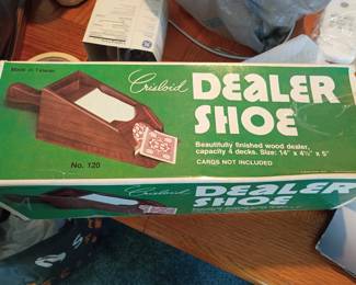Crisloid dealer shoe