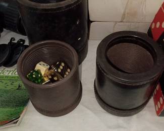 Dice cups 