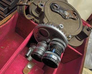 16 mm movie camera