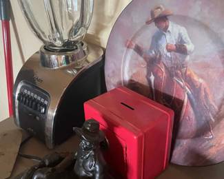 Wildflower Lane Estate Sale in Bay City collectable unique items