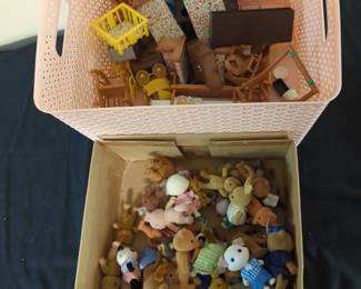 Calico Critters Mystery Lot