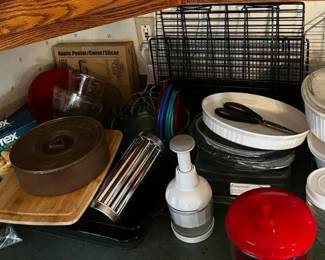 Mystery Lot of Kitchen Items