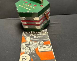 Concertina Accordion