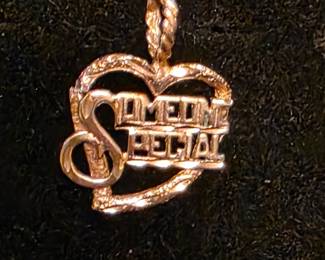 14K pendant 