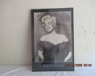 FRAMED MARILYN MONROE