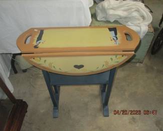 LITTLE BUTLER TABLE