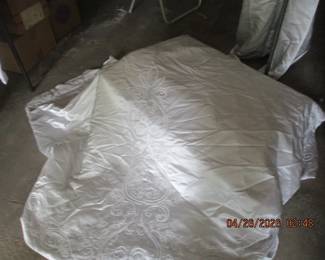 TRAIN FOR WEDDING DRESS