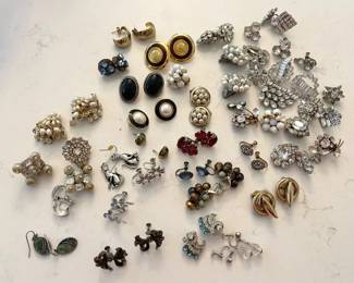 116-JWL: Vintage Pierced and Clip Earrings