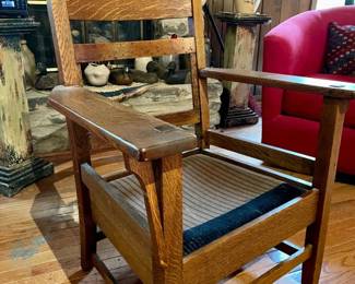 091-JM: Vintage Mission-Style Oak Armchair