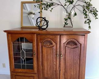 035-DEN: Entertainment Center