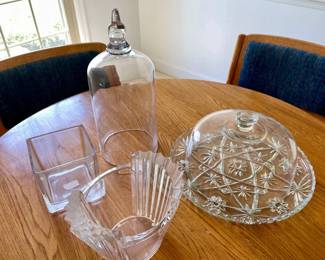 053-K: Scandinavian Crystal & Art Glass Assortment