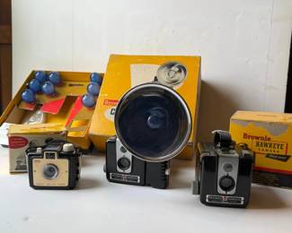 001-JM: Three Brownies in Boxes