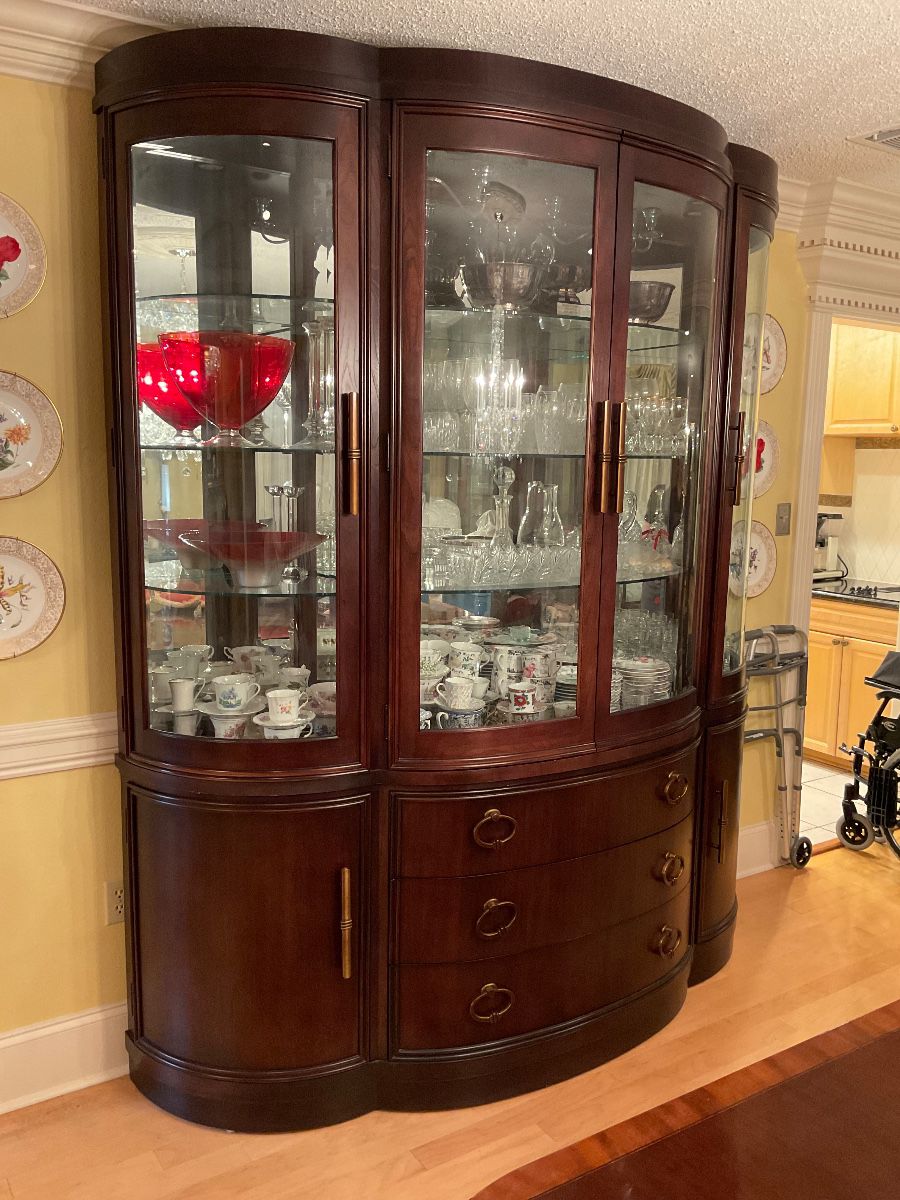 Bernhardt Mahogany barrel front corner china cabinet on buffet (2 piece) with curved glass panels ..Measures 78” x 92” x 23”