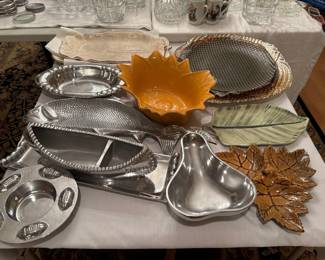 Various decorative silver tone metal, ceramic and glass serving trays 