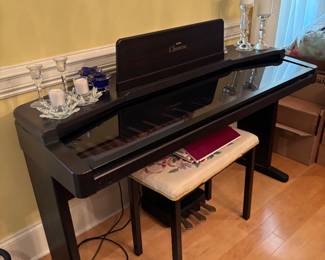Yamaha Clavinova CVP 87A/85A/83S  series digital piano in excellent condition 