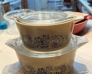 Pyrex "Homestead" Set of 2 