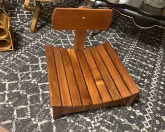 Tea Midcentury meditation chair