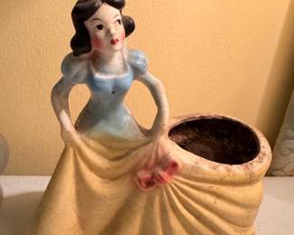 1940s Snow White Ceramic Planter by Leeds