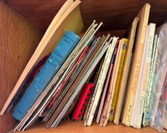 Vintage Childrens Books Records Picture Books Storybooks Kids Reading Collection Lot